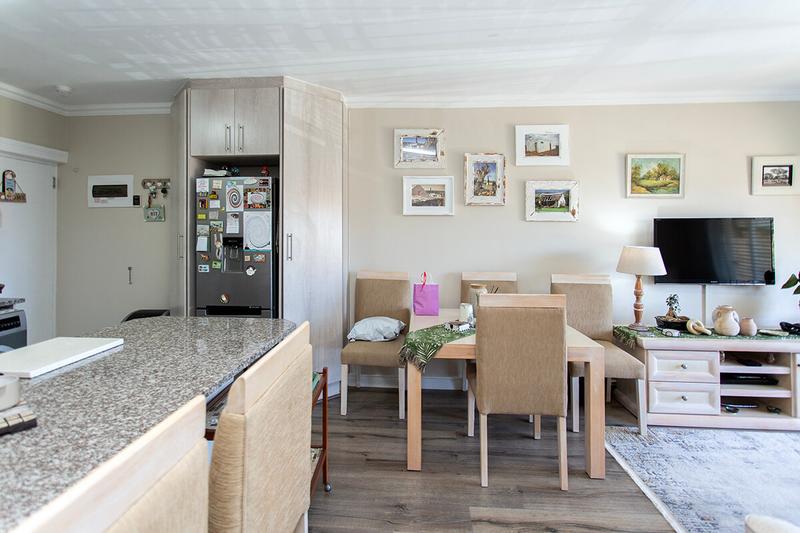 2 Bedroom Property for Sale in Sonkring Western Cape